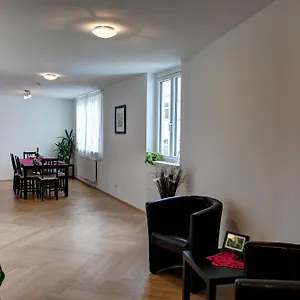 Gasser - Karlskirche Apartment Vienna